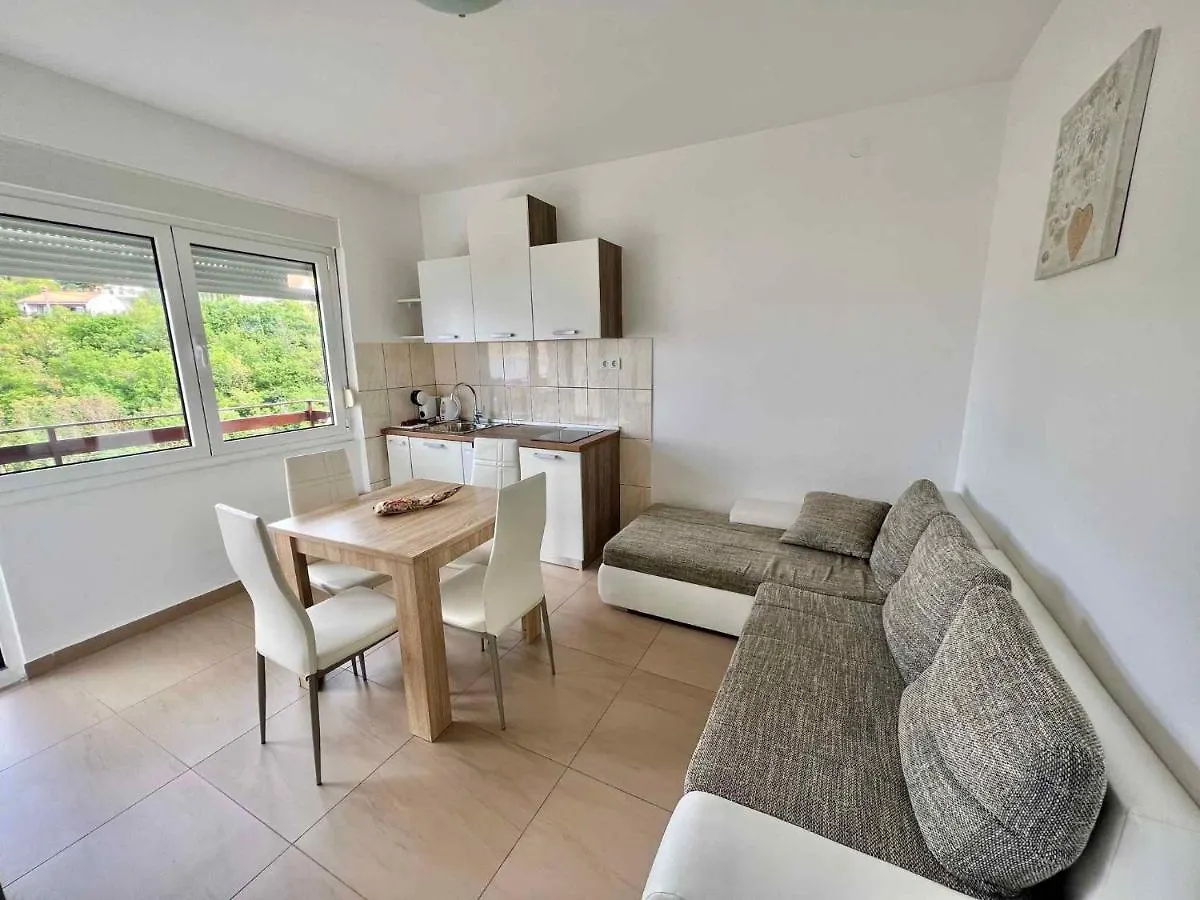 Apartment In Jadranovo 44071 Croatia